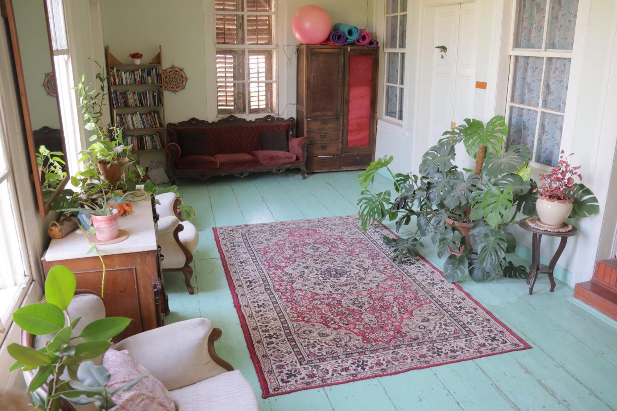 Lotus Garden Hostel Izmir Bagian luar foto