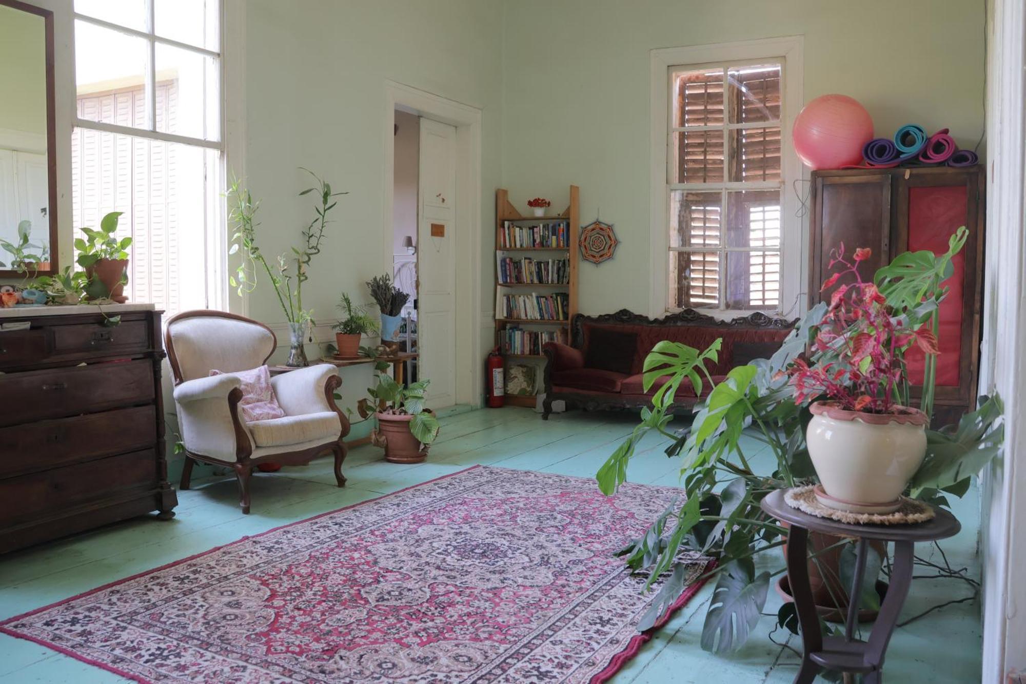 Lotus Garden Hostel Izmir Bagian luar foto